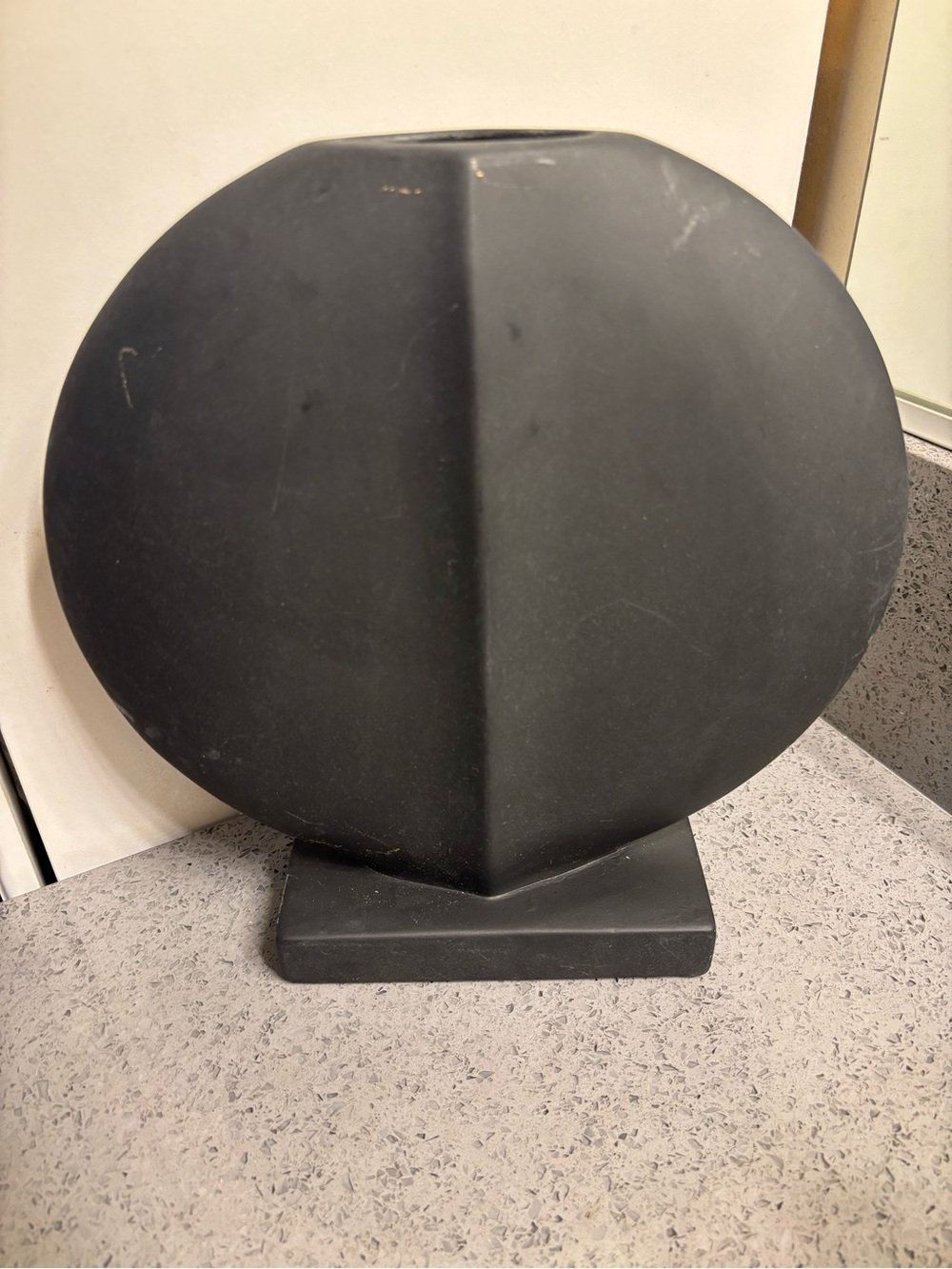 Copenhagen Guggenheim Vase Mini in Black, a sculpture. Used